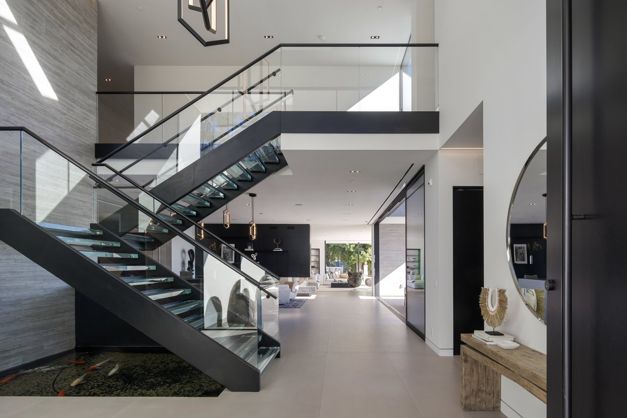 1320 Beverly Grove Place