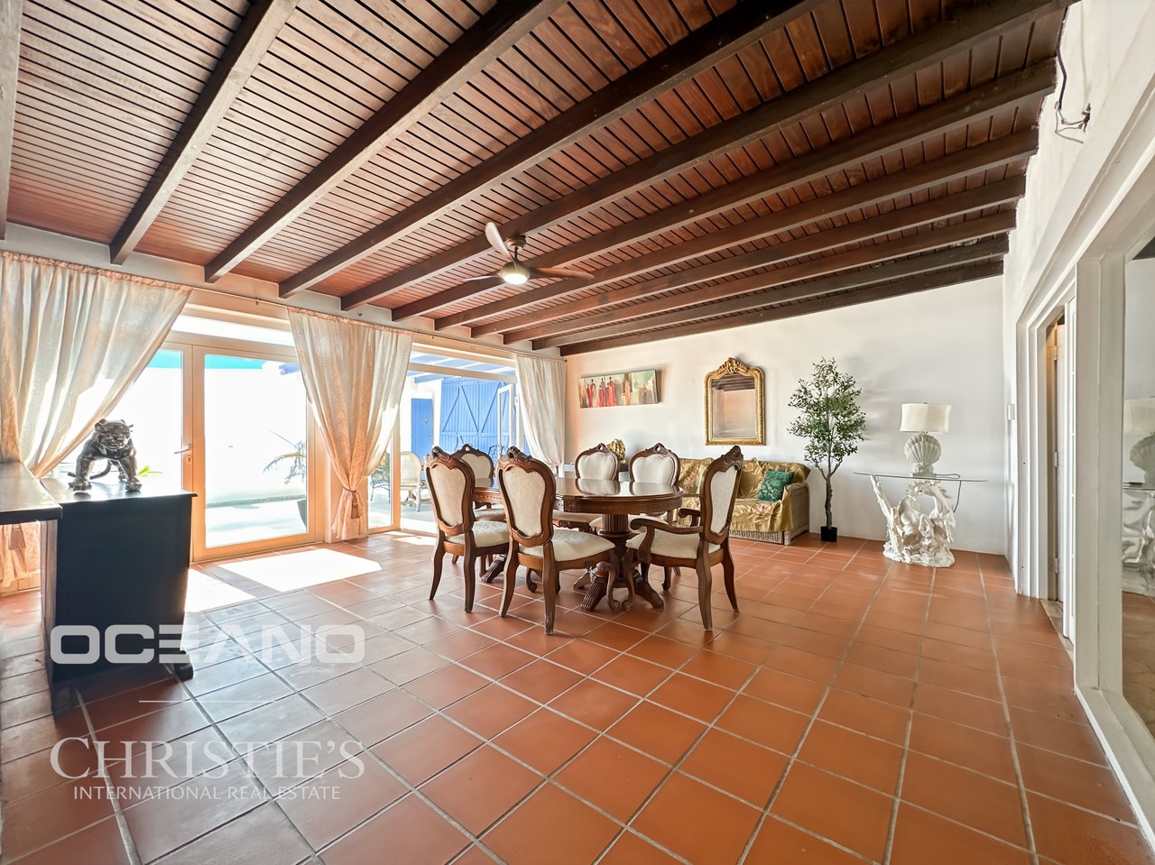 Investment Opportunity – 3-Bedroom Villa with Studio and Independent Unit