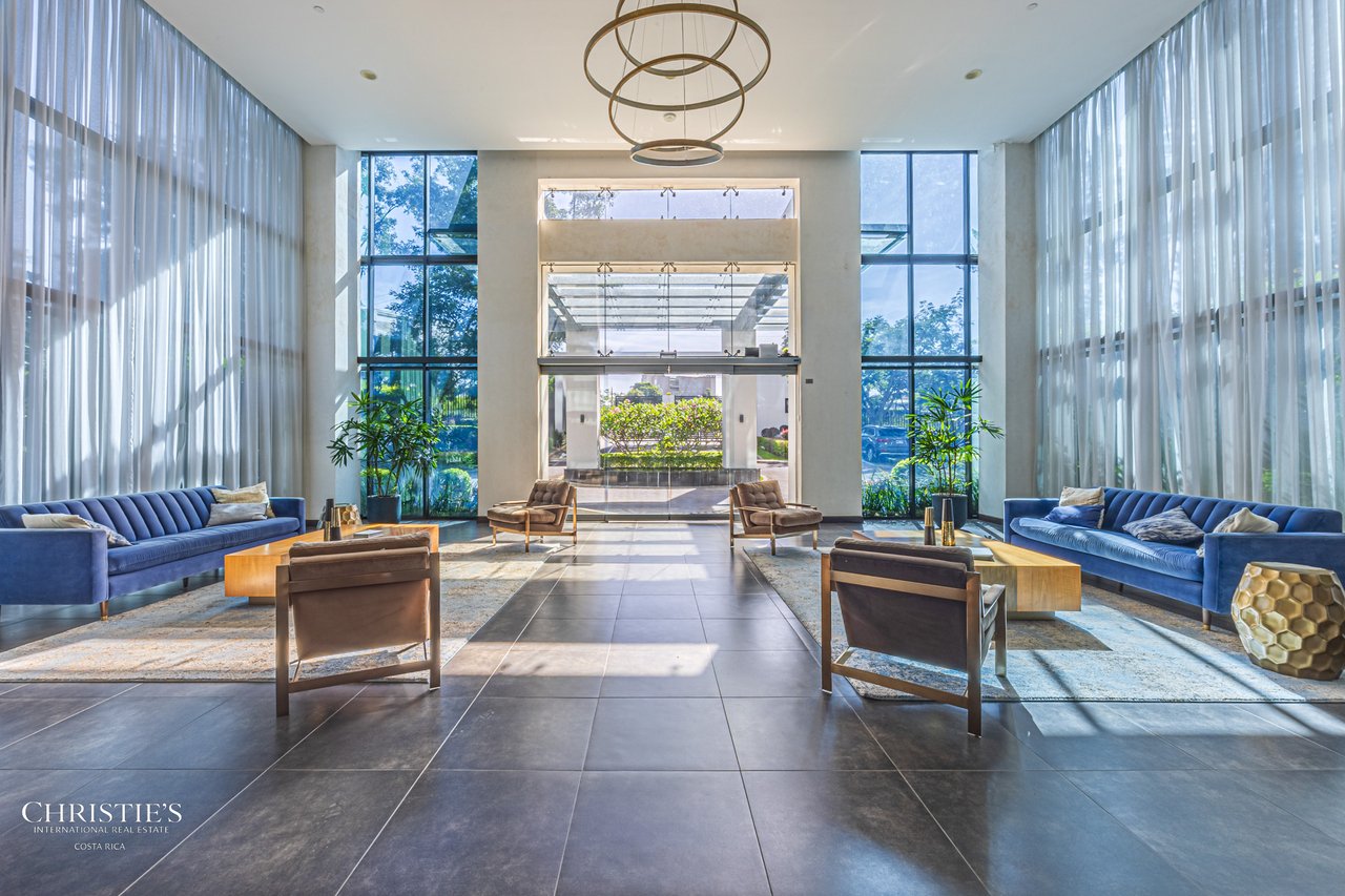 Luxurious Four-Bedroom Condo in the Hills of Escazú   