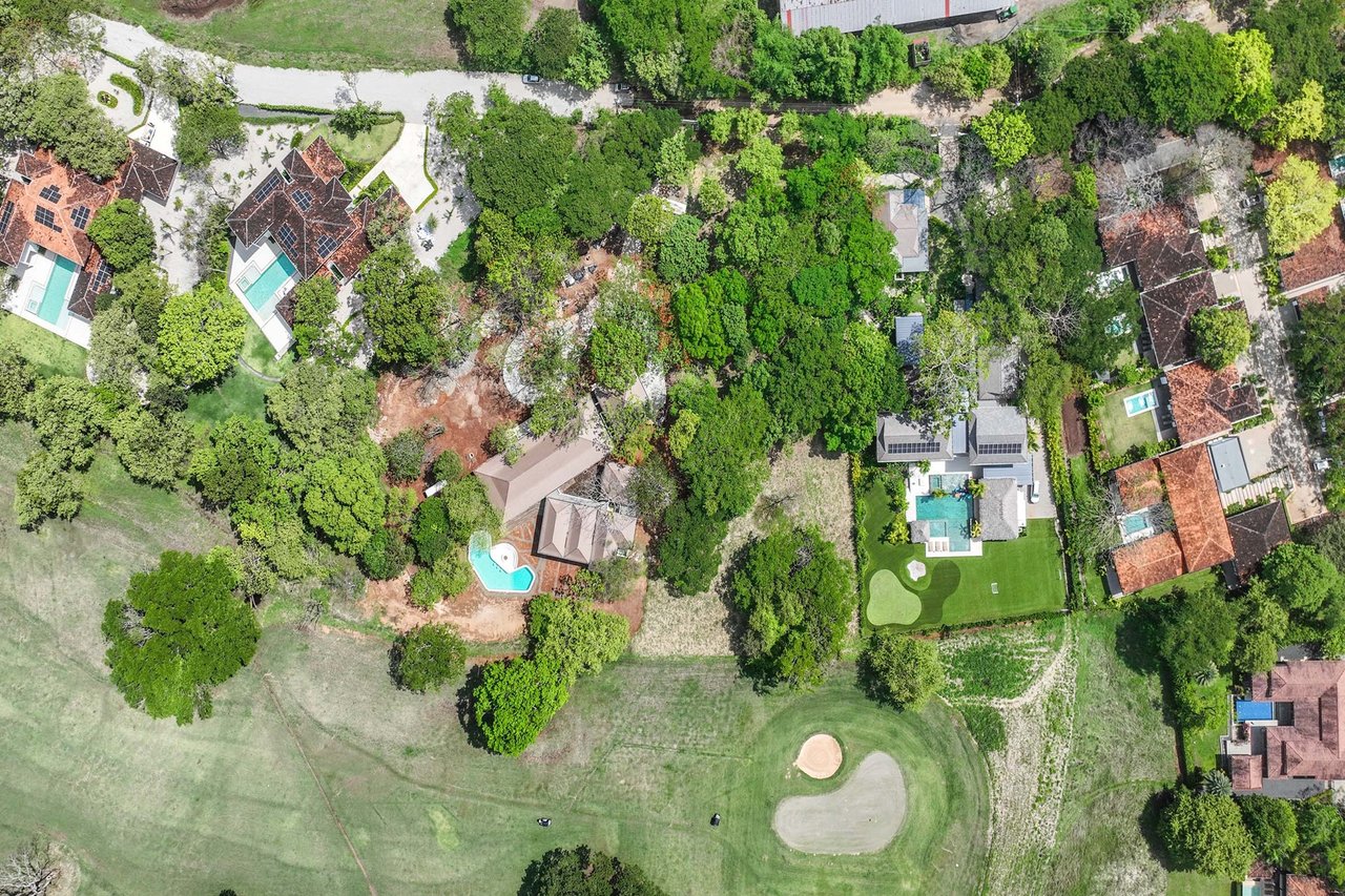 Rare Golf Front Estate Parcel | No HOA | 5,000m² in Hacienda Pinilla
