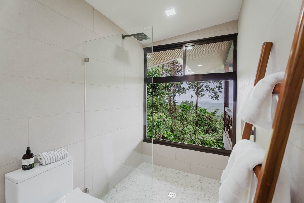 Casa Tucán, Ocean View Villa with Private Trail to River & Waterfalls
