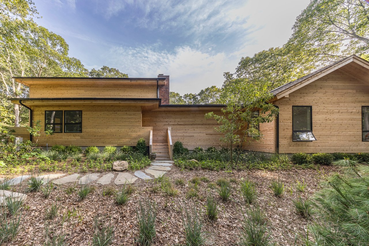 21 Saddle Lane, East Hampton