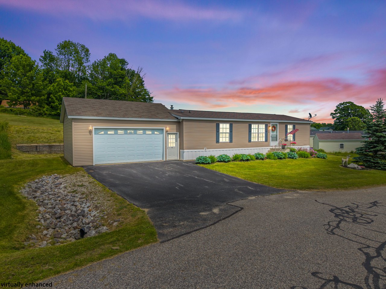 5 Cote Dr, Poland
