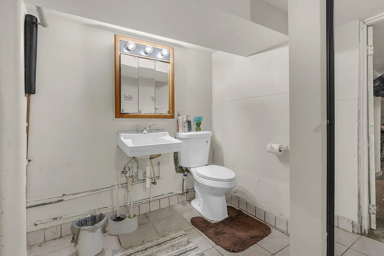 4947 Northcote Avenue, East Chicago, IN