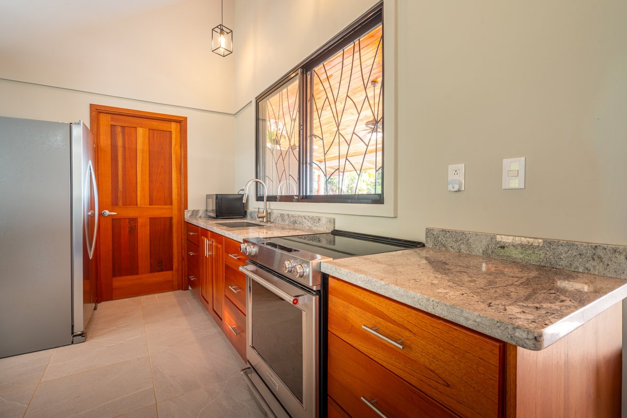 Casa Sea Breeze- Spectacular Ocean-View Home and Guest Villa in Prime Ojochal Location