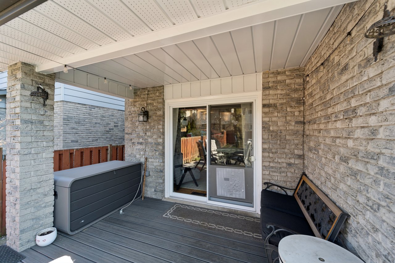 1156 Gloucester Square