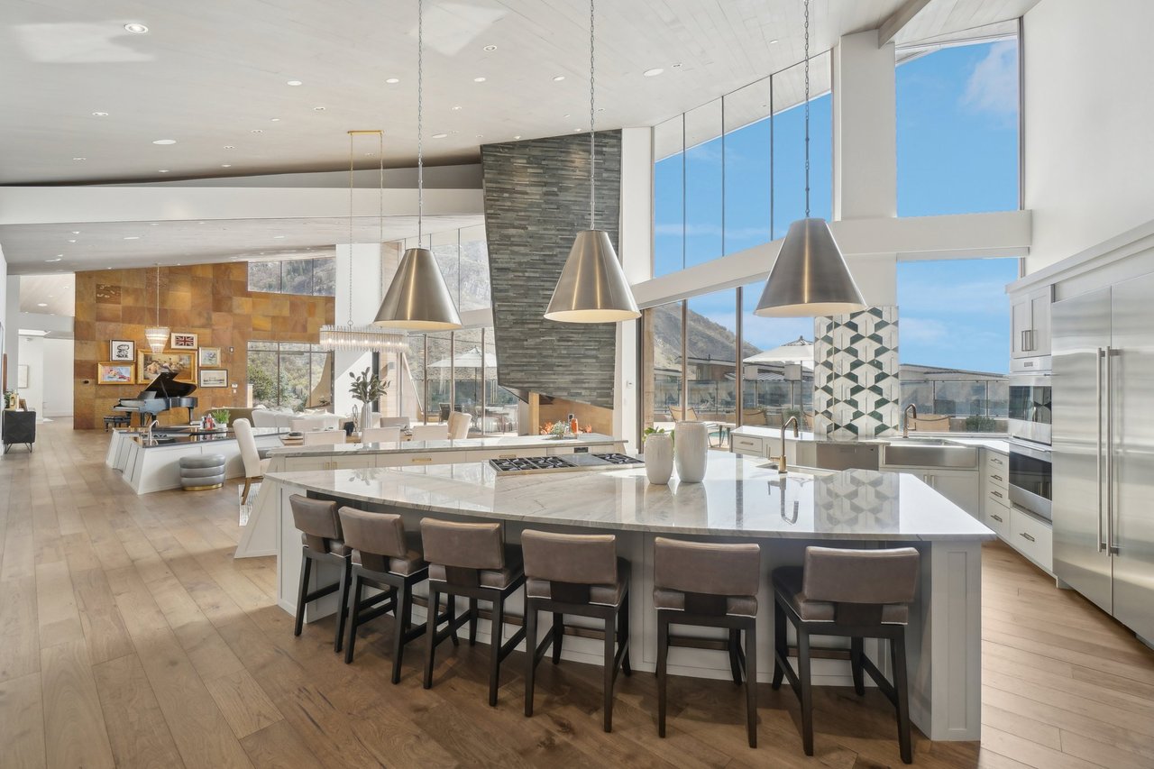 4141 E Canyon Estate Dr