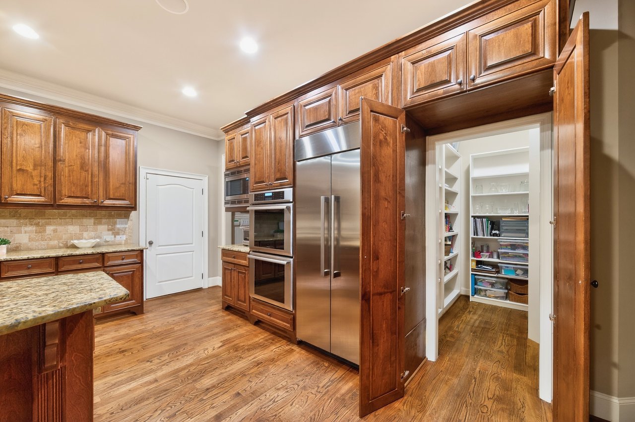 16750 Quayside Drive