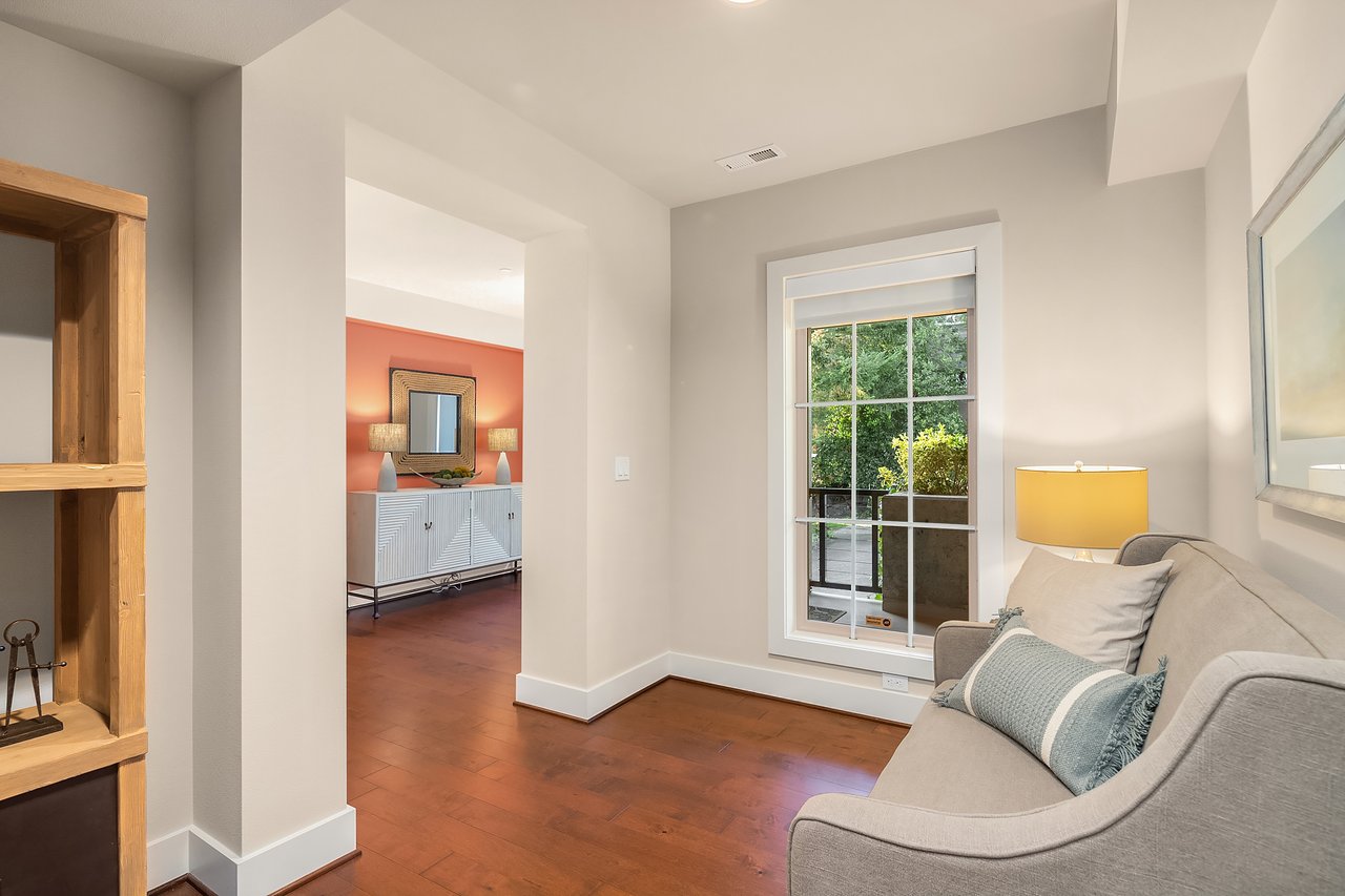 4605 Lake Washington Blvd NE #201