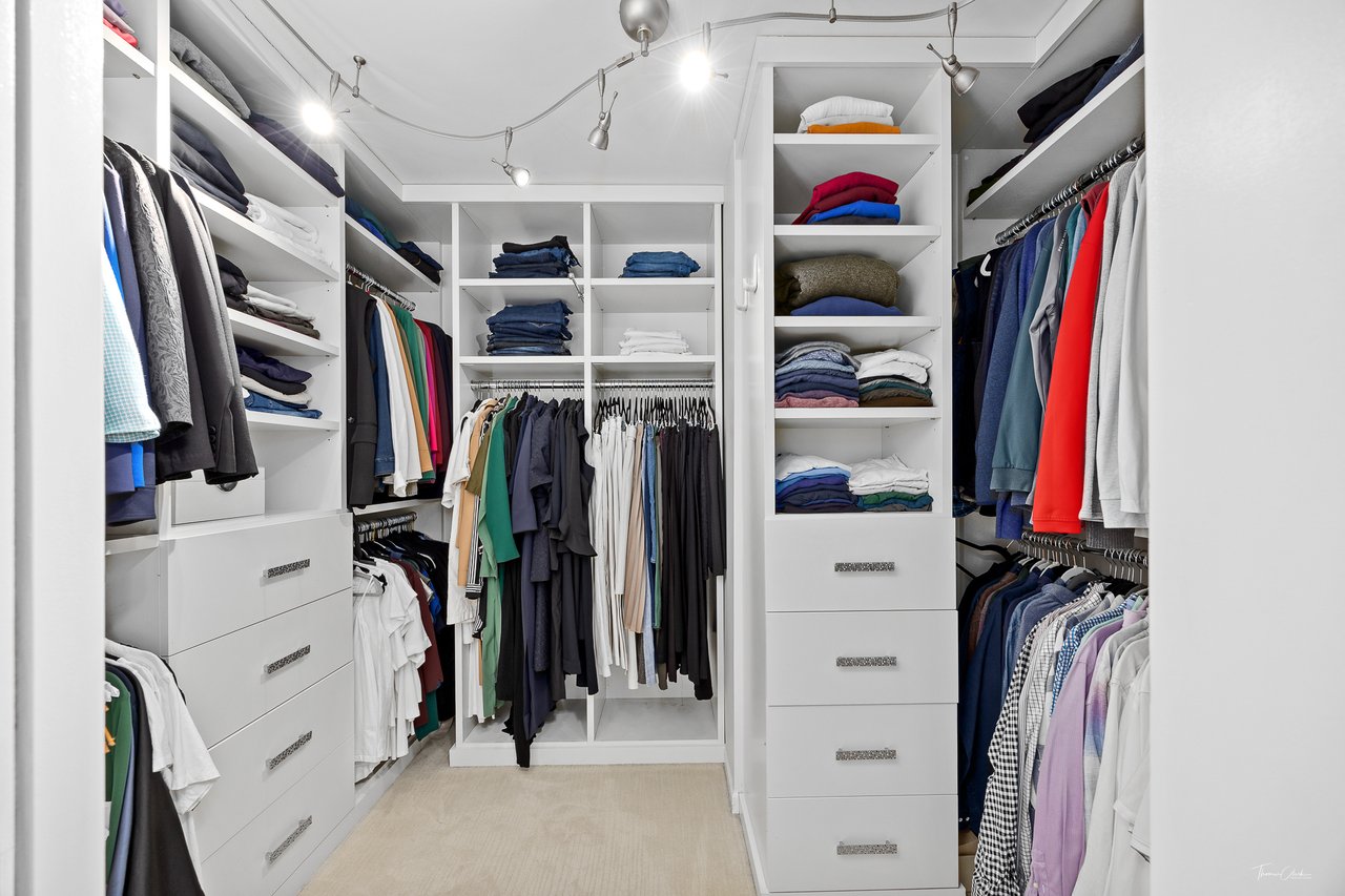 1950 Elmore Ave, Downers Grove