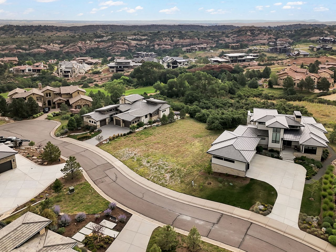 Beautiful Private Lot Near the 18th Hole