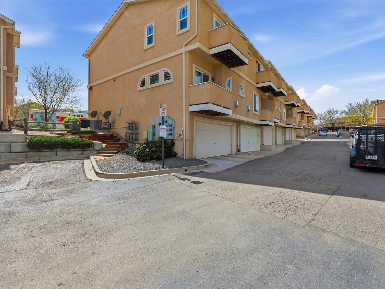 2237 Stepping Stones Way B