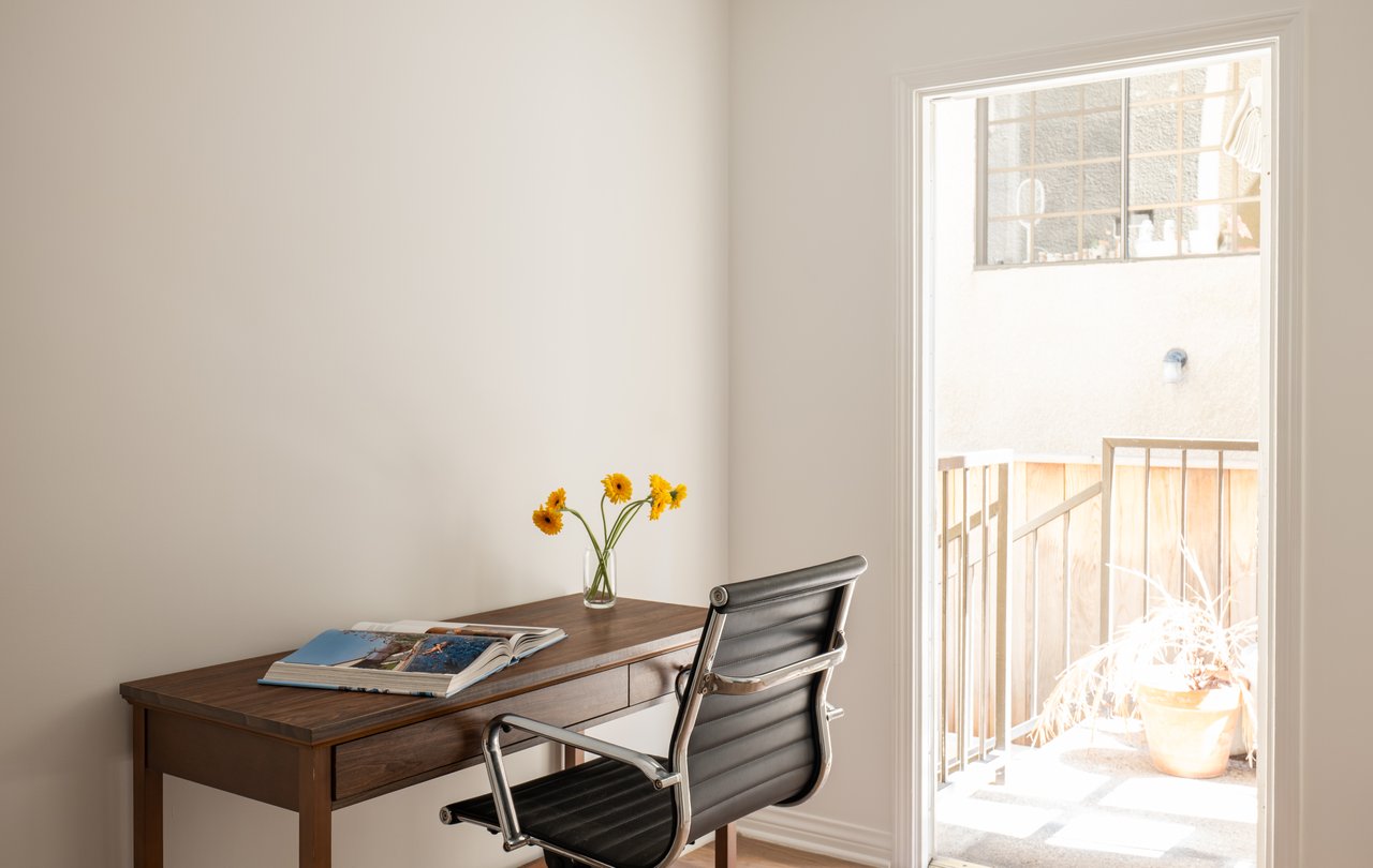 146 S Clark Dr Unit: 101, West Hollywood