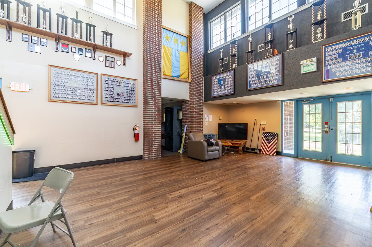 Ball State Greek House Goes to Public Auction