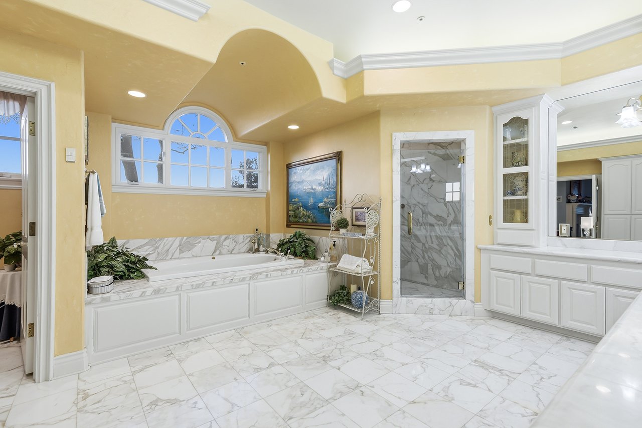1673 Crown Ridge Court