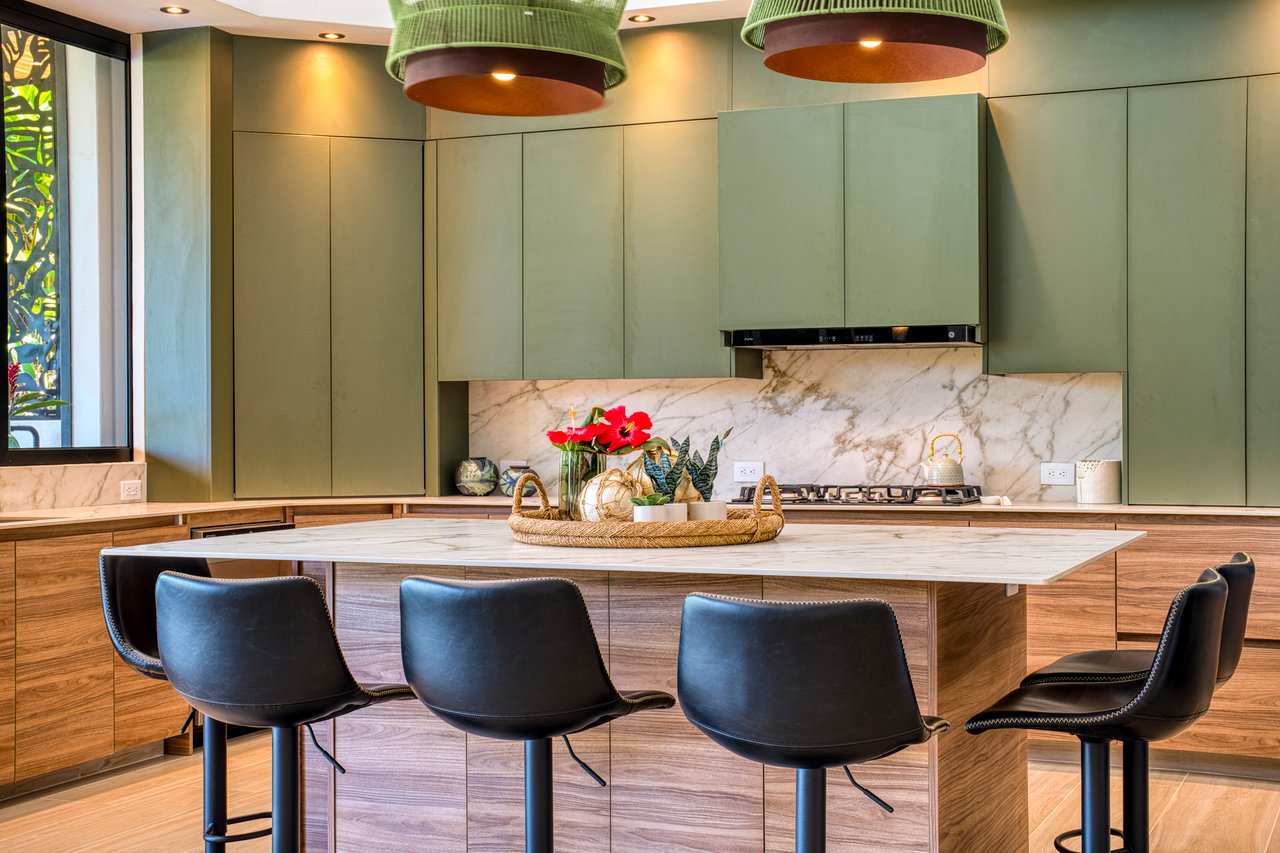 New Ocean View Luxury Home Bordering Forest Reserve