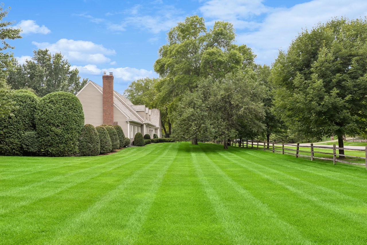 235 Hollander Road, Wayzata