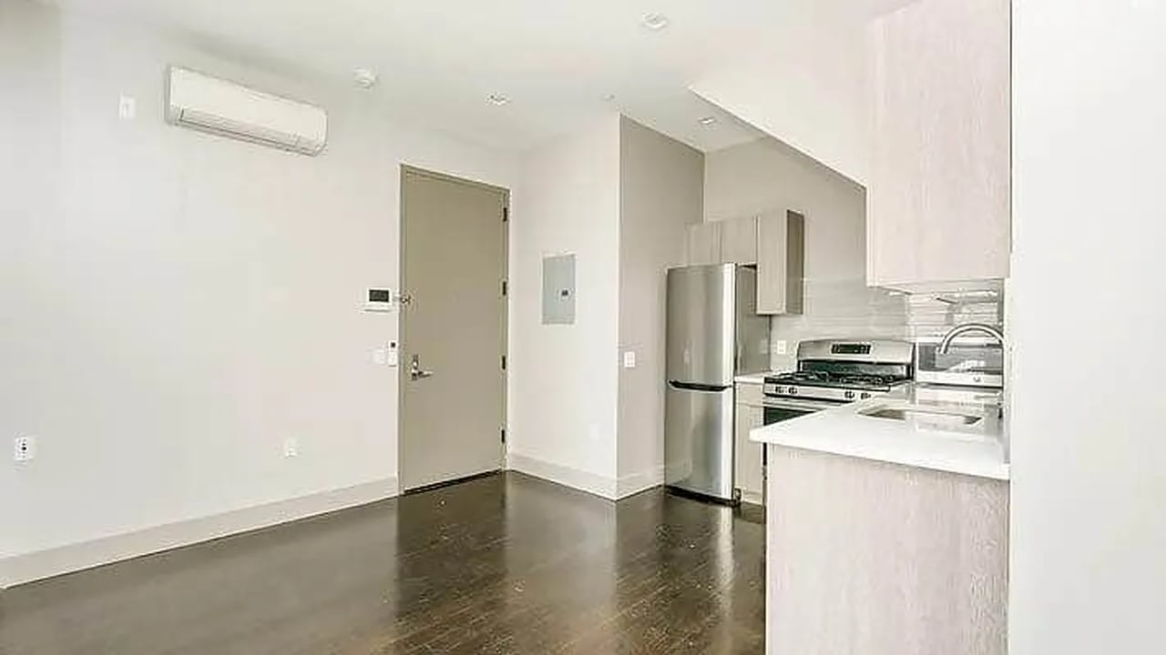 85 Stanhope Street 1A