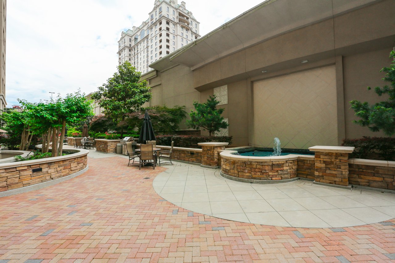 3040 Peachtree Road Unit 1003