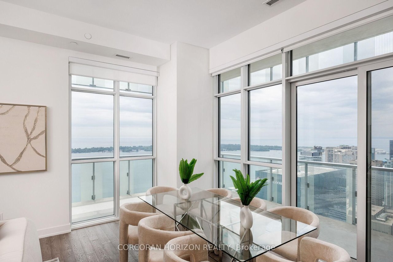 SUGARBEACH PENTHOUSE LIVING