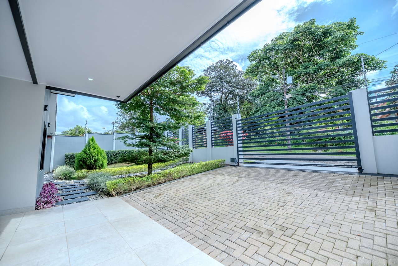 Mordern Home in Pérez Zeledón | 3 bedroom, 2 bathroom 