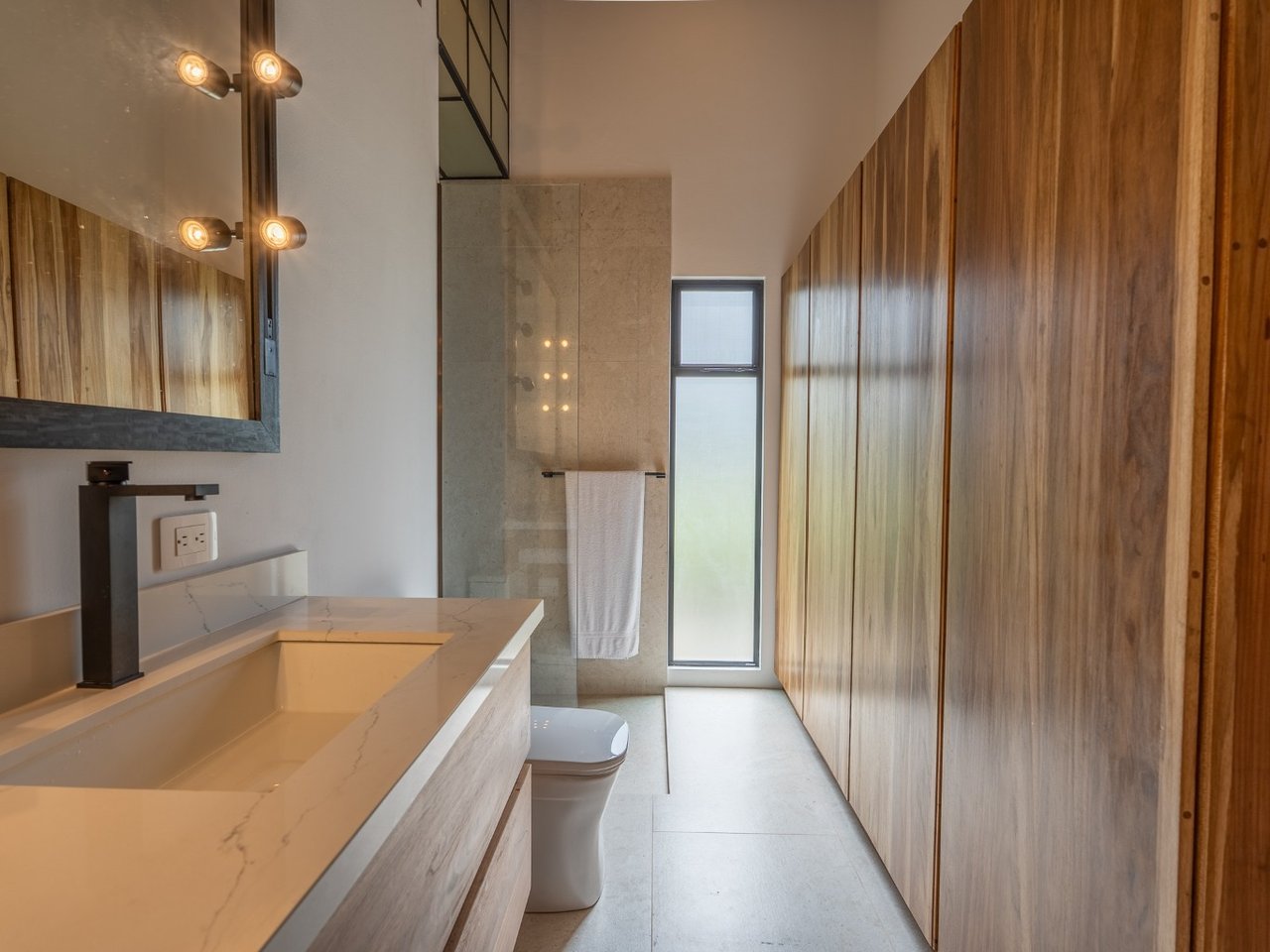 Brand New Modern Ocean View Home in Phase 5, Ojochal