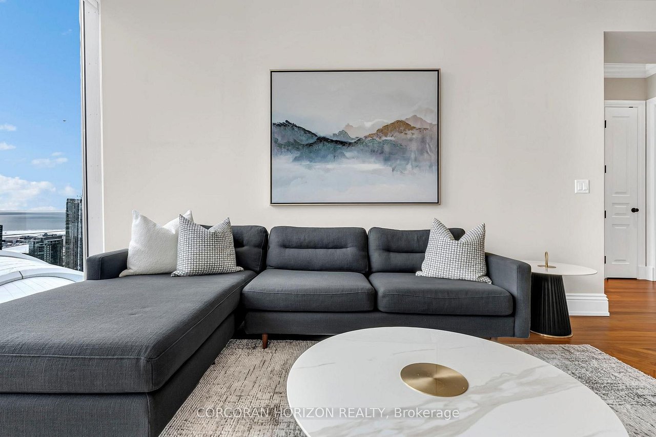 THE RITZ-CARLTON RESIDENCES FOR LEASE