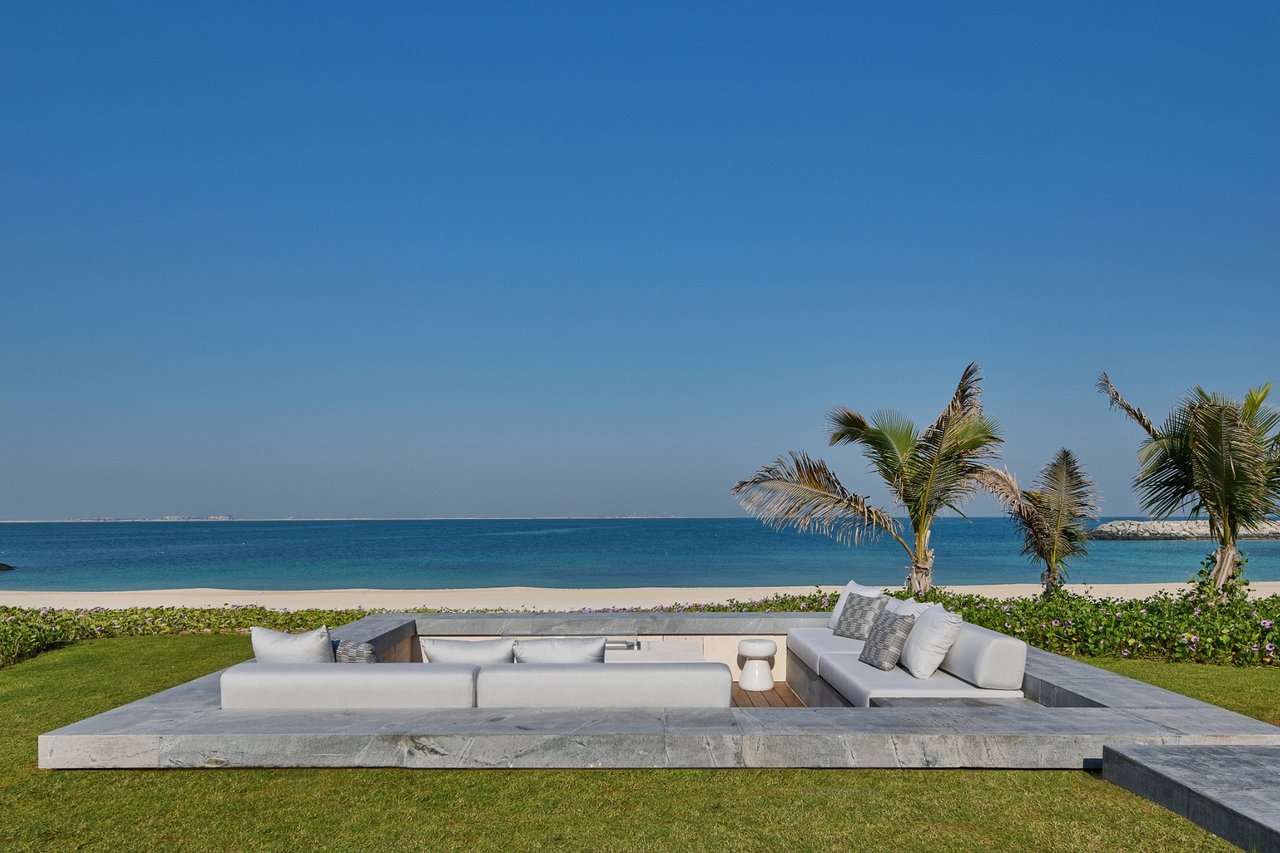 Jumeirah Bay Island Mansion 