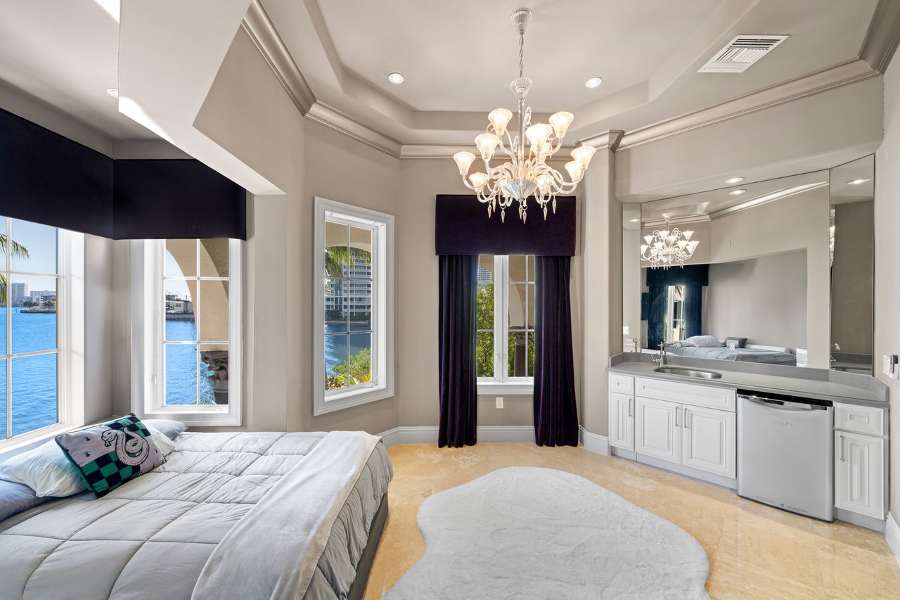 3914 Island Estates Drive