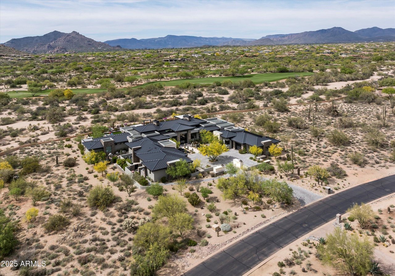 8328 E WHISPER ROCK TRL