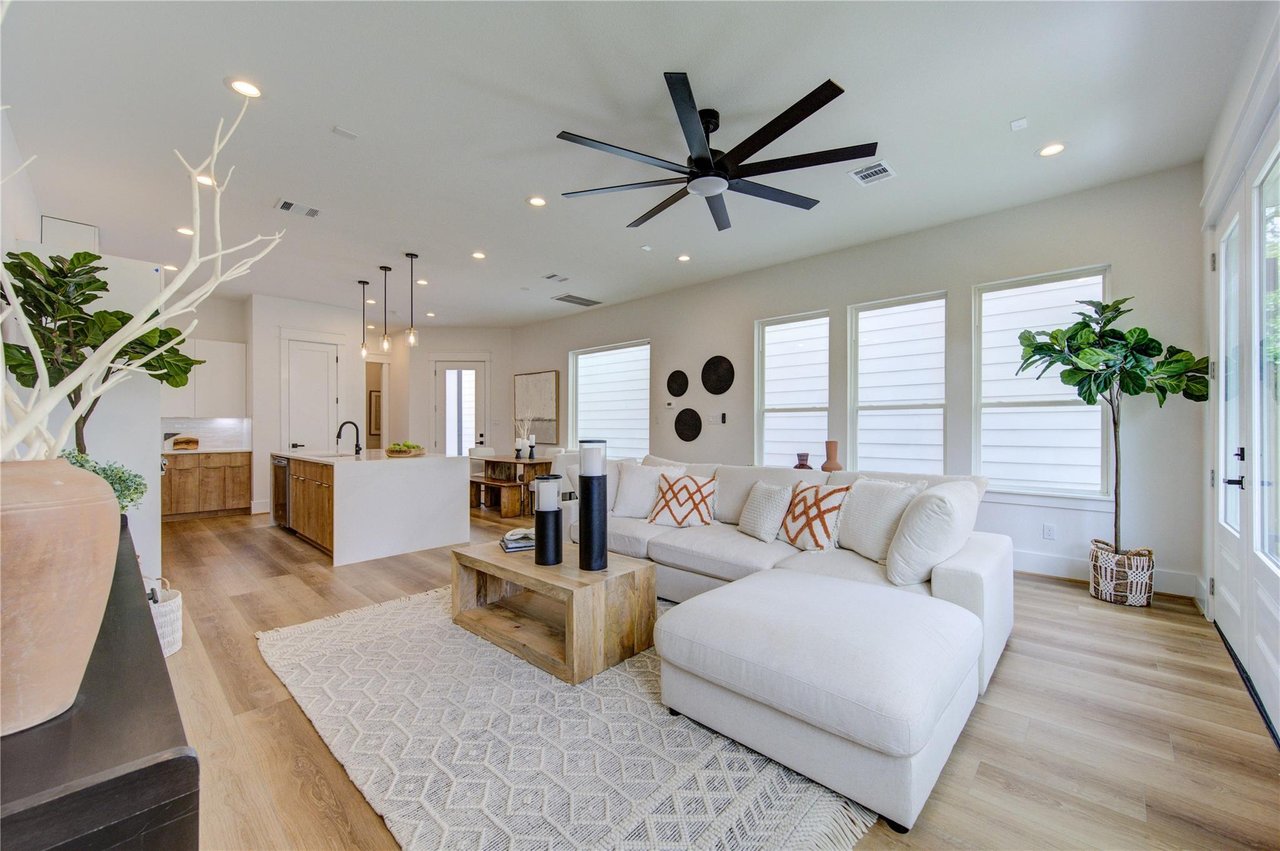 open concept homes in the villas at tuam in HTX