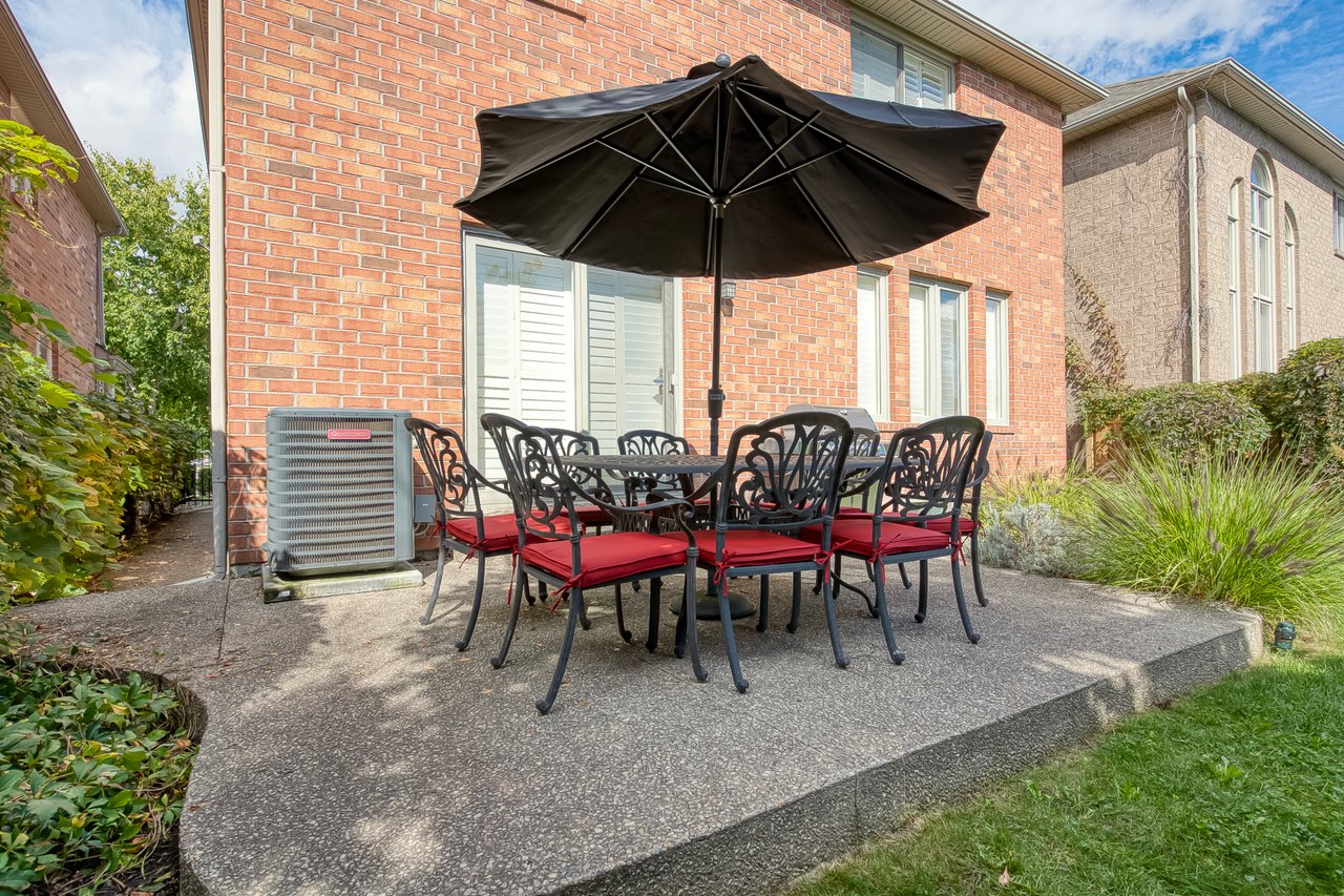 1434 Gulledge Trail, Oakville, ON L6M 3Z8