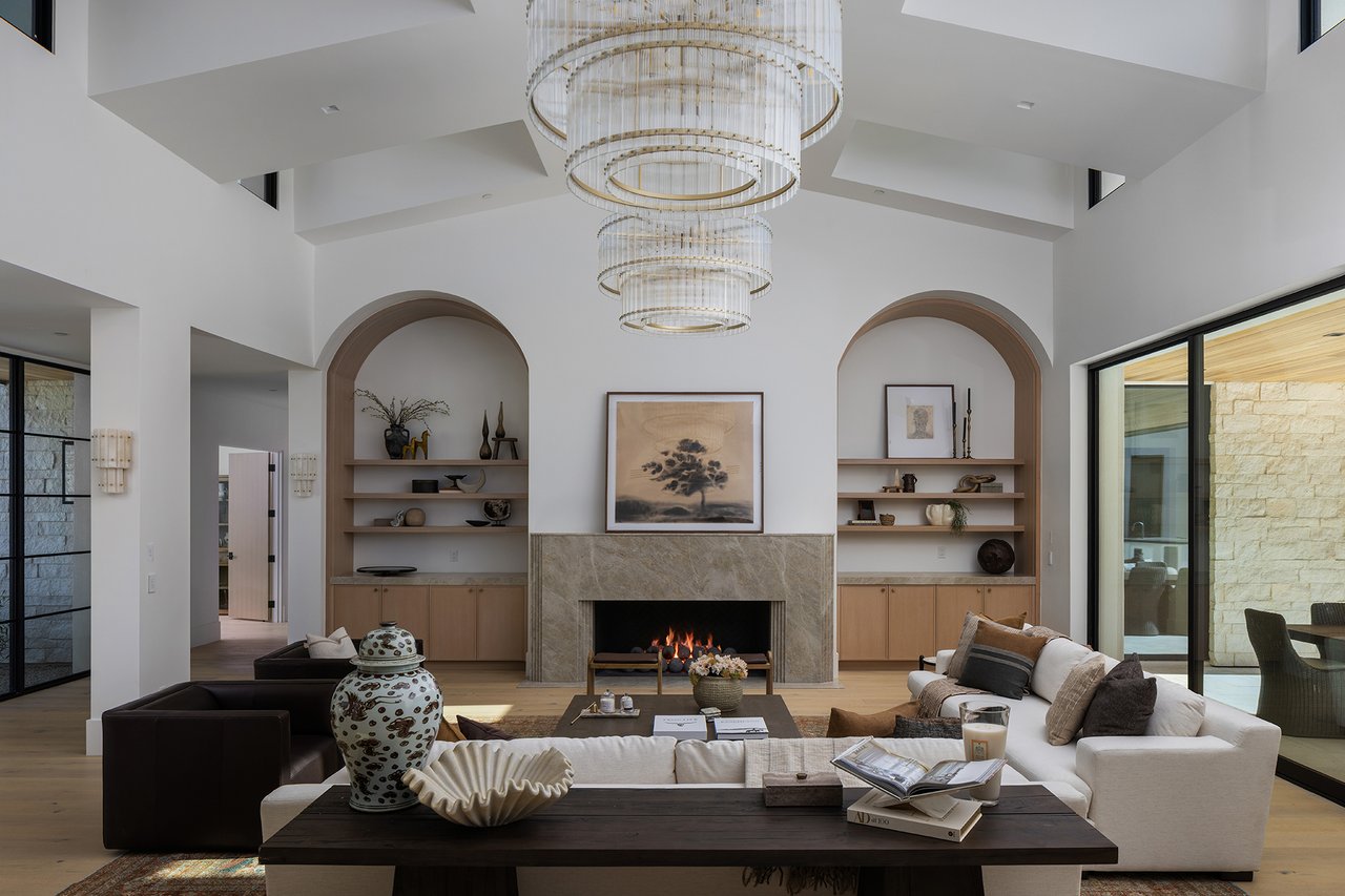 5717 E VIA LOS RANCHOS