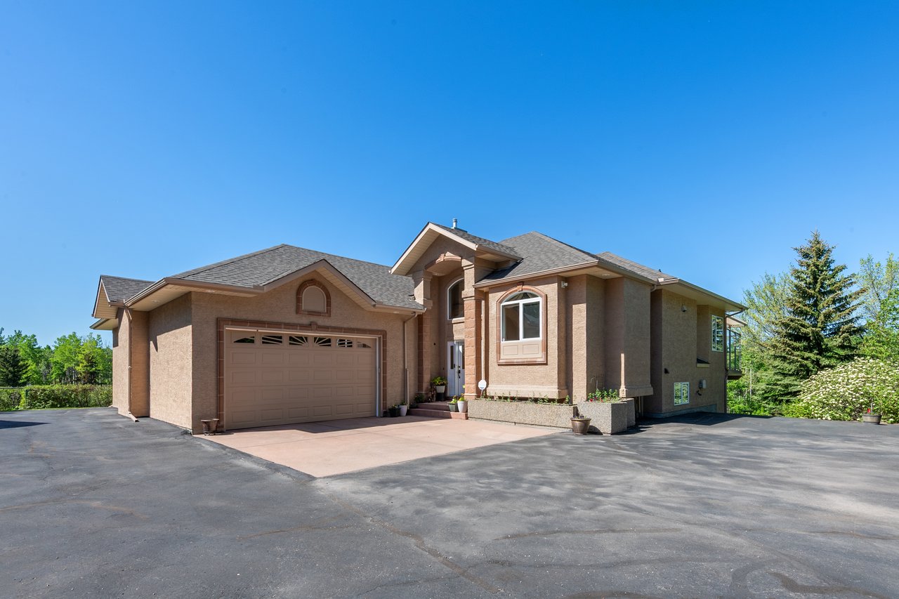 8 Willow Lane