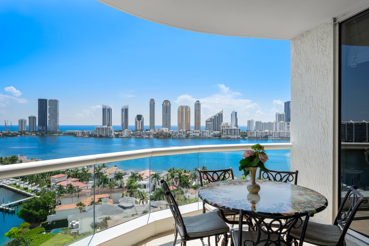 6000 Island Blvd # 1803