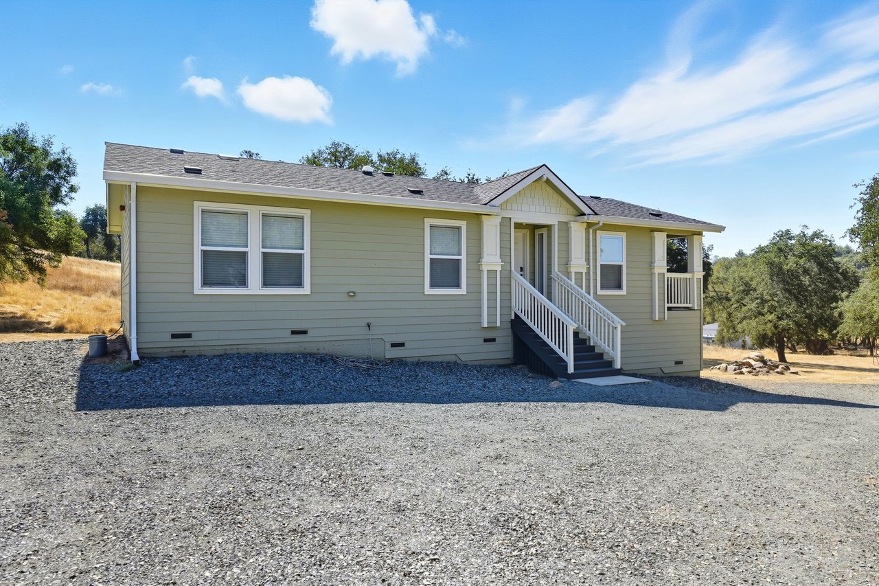 18400 Live Oak Court
