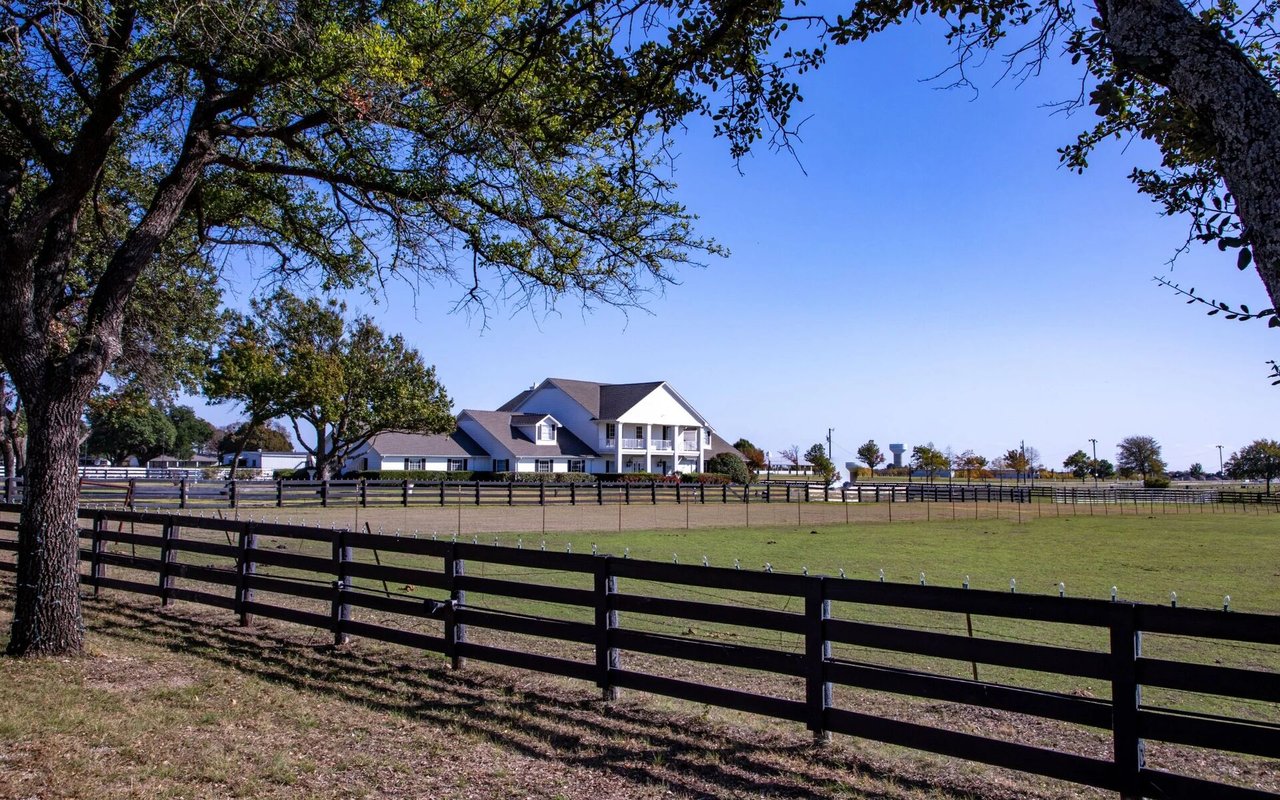 The Pros And Cons of Purchasing A Rural Property