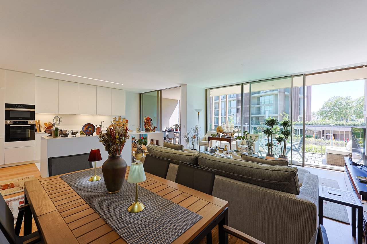 Elegant 2-Bedroom Apartment in One Living Cascais with Premium Amenities