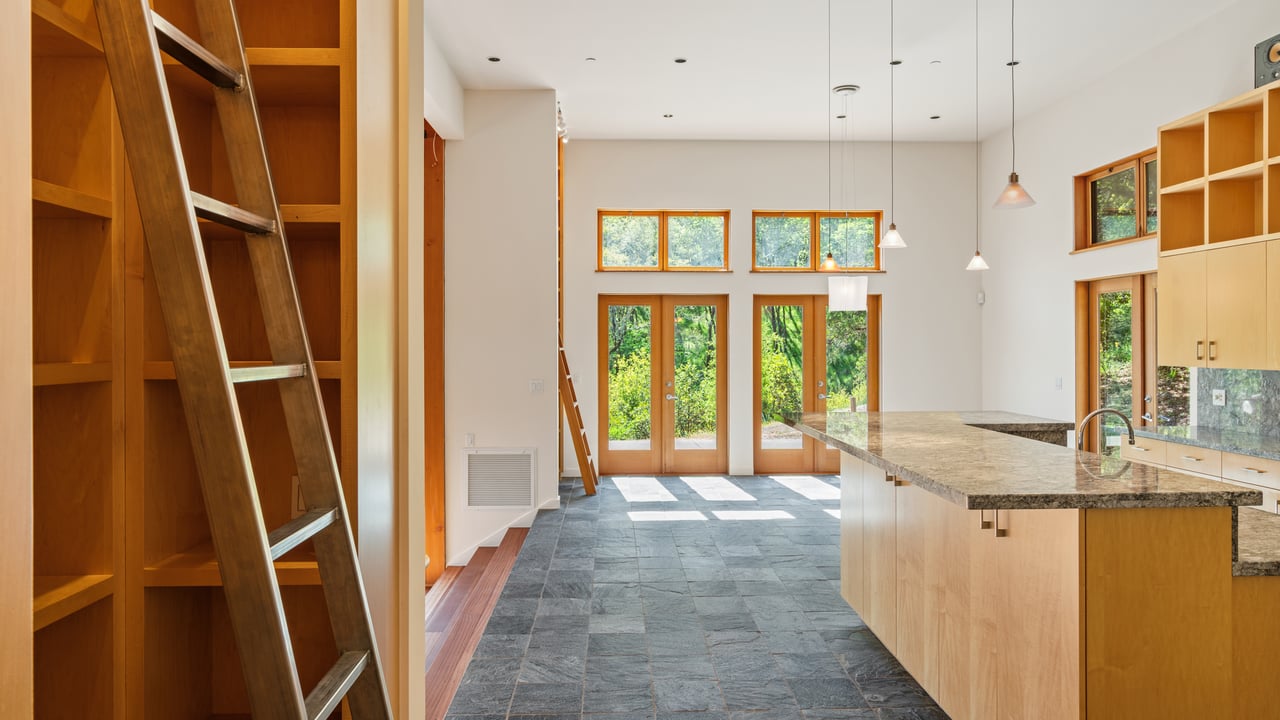 Leslie Creek Retreat