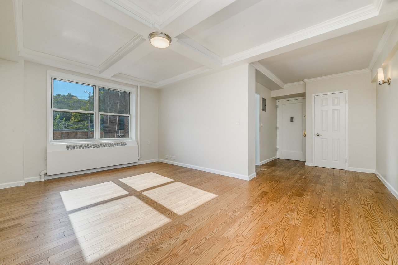 2200 Madison Avenue Unit: ME
