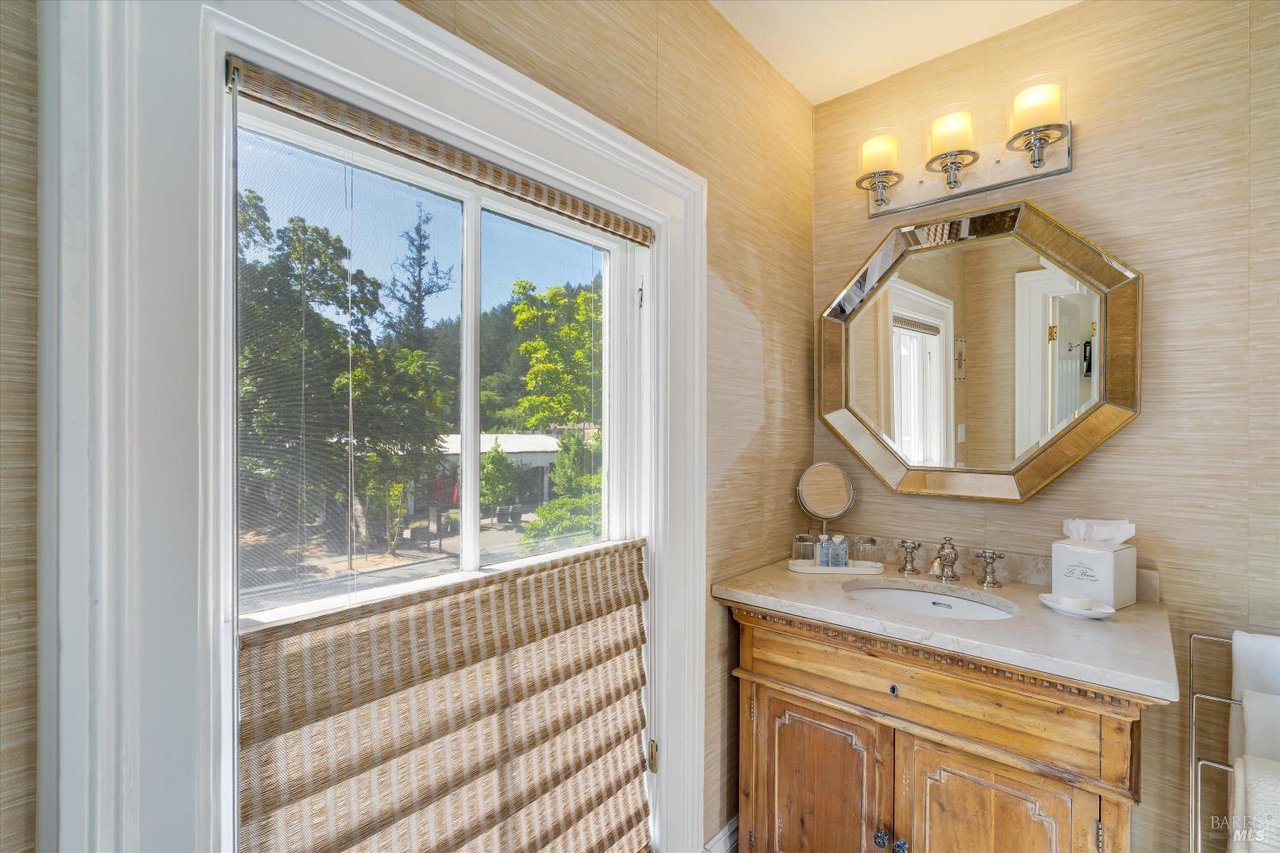 1139 Lincoln Ave, Calistoga