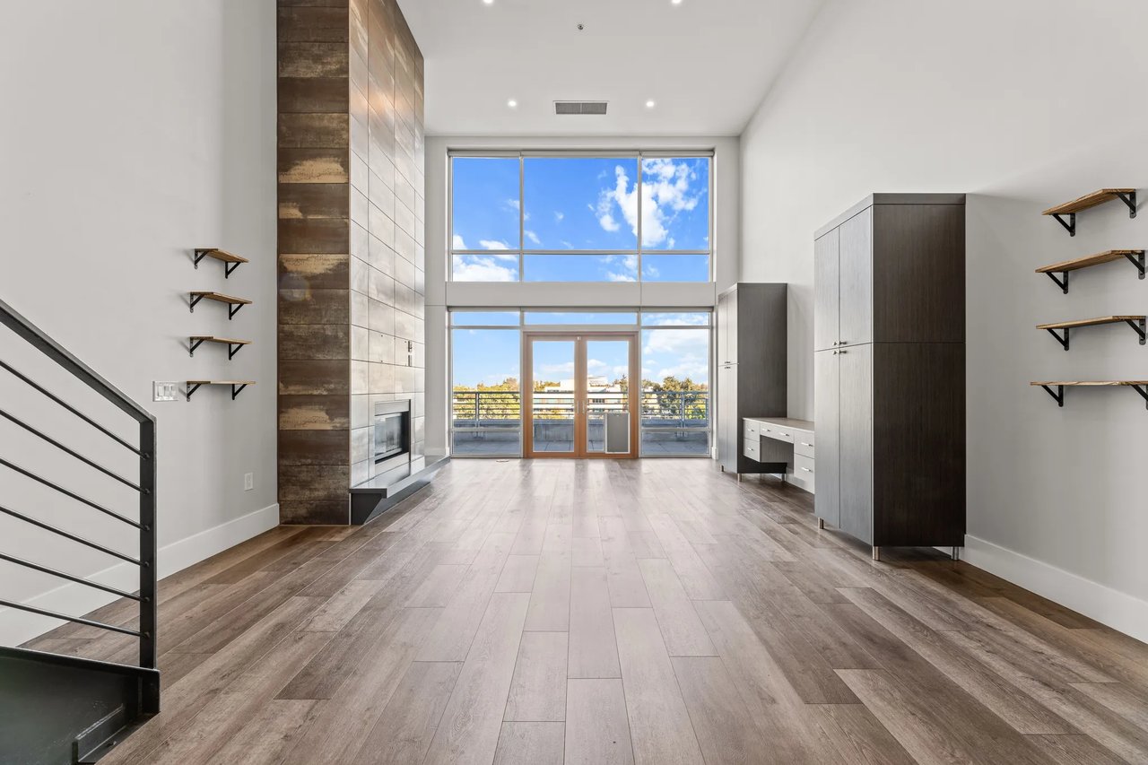 1818 L St #807