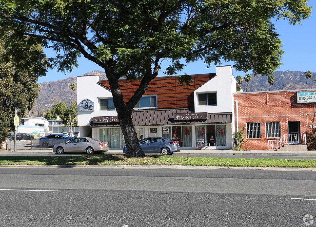 1519-1521 W. Glenoaks