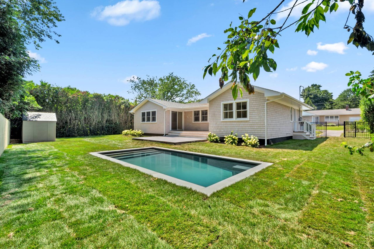 24 Windermere Dr