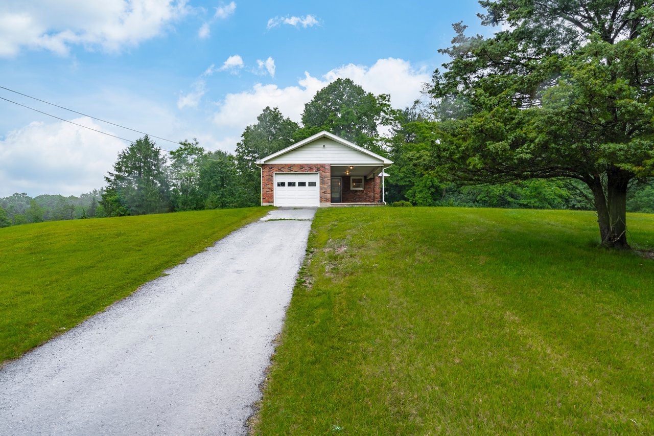 2186 Polk Valley Road