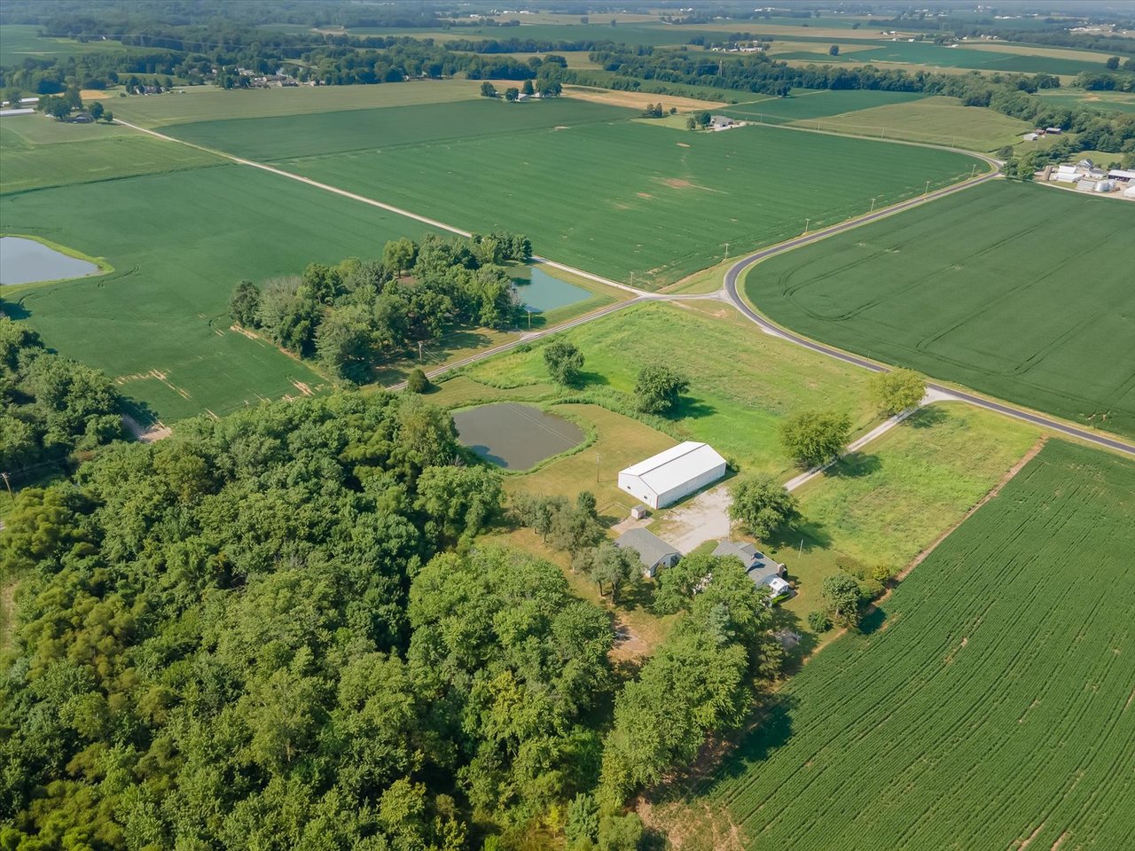 Spacious Country Home on Nearly 10 Acres – 2622 Kaiser Road 