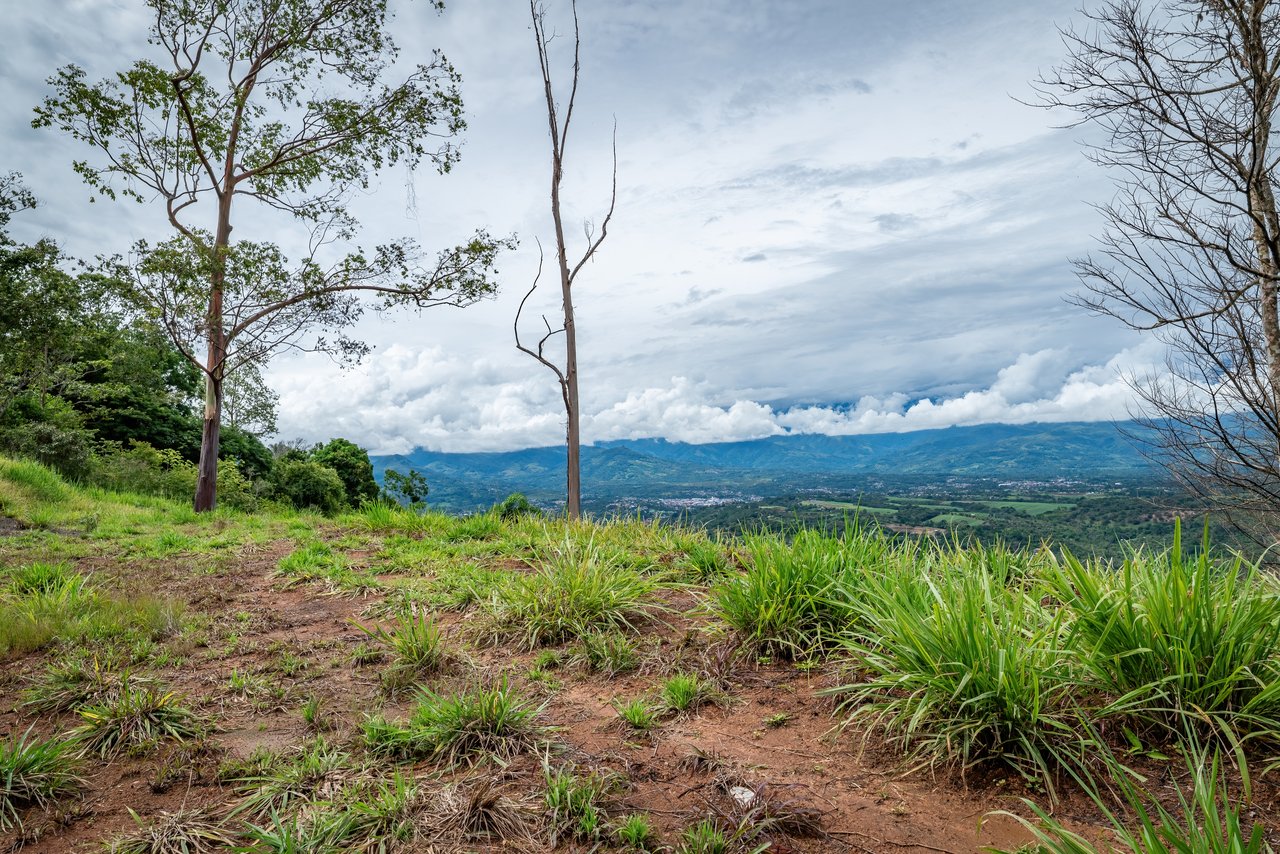 Panoramic Mountain View Lot | 3,000 ft, 30 min to Beaches | Pérez Zeledón
