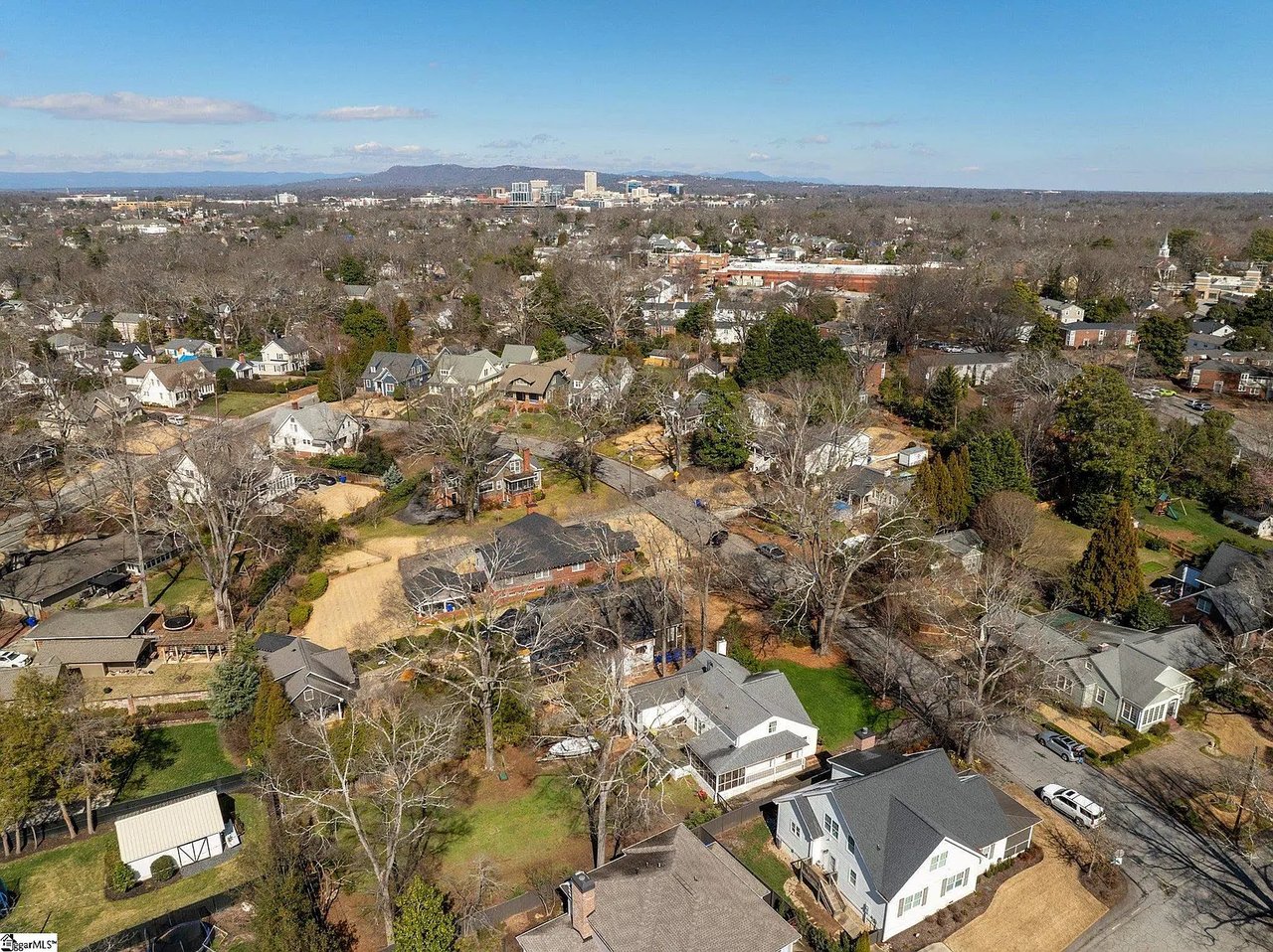 22 N Brookwood Dr