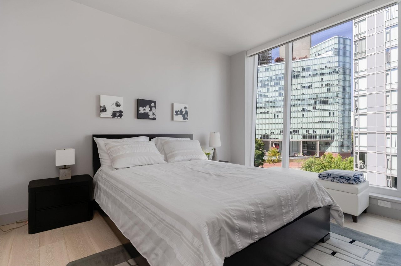 1499 W Pender St, #601
