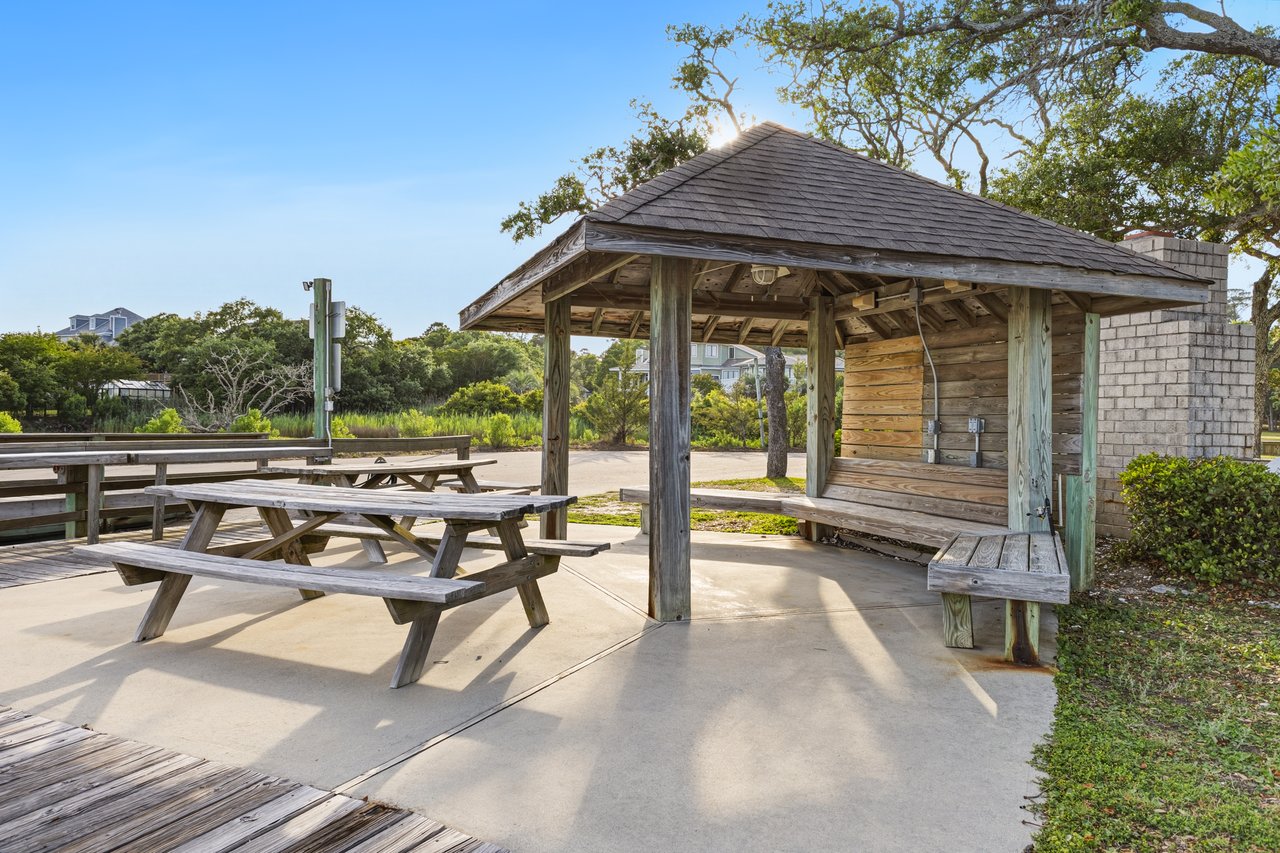 200 & 201 Oyster Bay Lane Lots